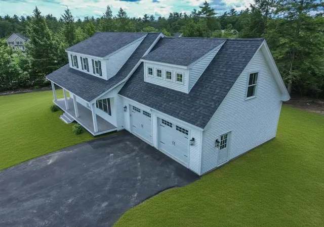 Photo 3 of Single family home for sale at 1 Tanya Ln, Brentwood, NH 03833 | MLS# 5101574 | Listing updated on 2026-07-25
