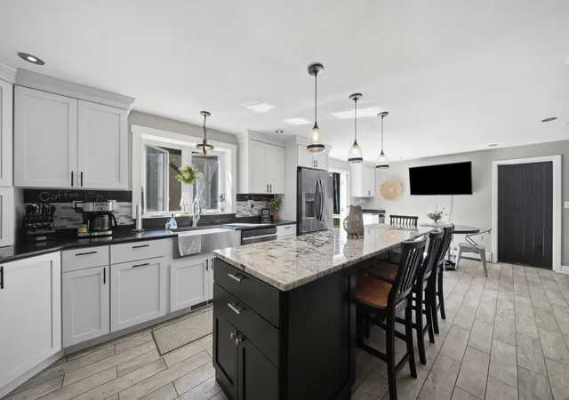 Photo 2 of Single family home for sale at 21 Stoney Brook Rd, Bow, NH 03304 | MLS# 5101583 | Listing updated on 2026-09-22