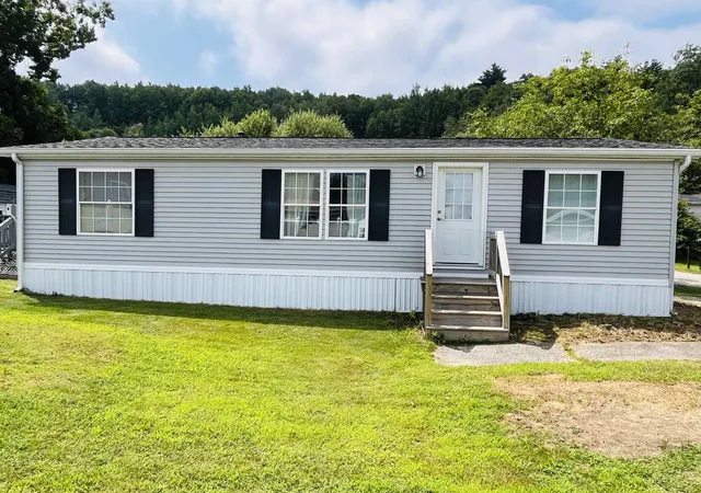 1st image of 53 Coral Ln, Seabrook, NH 03874 | MLS# 5101587