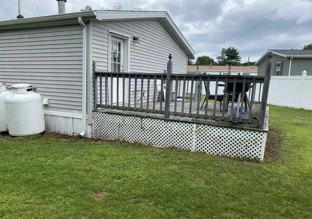 2nd image of 53 Coral Ln, Seabrook, NH 03874 | MLS# 5101587