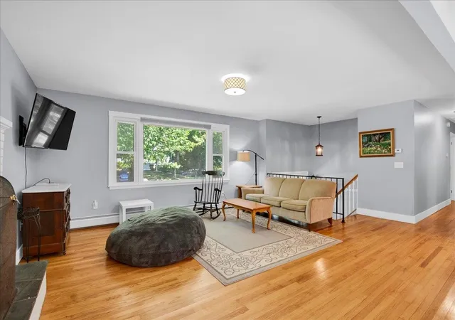 Photo 3 of Single family home for sale at 8 Deborah Dr, South Burlington, VT 05403 | MLS# 5101591 | Listing updated on 2026-08-31