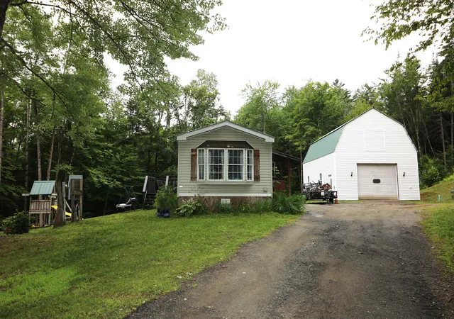 Photo 1 of Manufactured home for sale at 677 Rabbit Hollow Rd, Northfield, VT 05663 | MLS# 5101599 | Listing updated on 2026-08-21