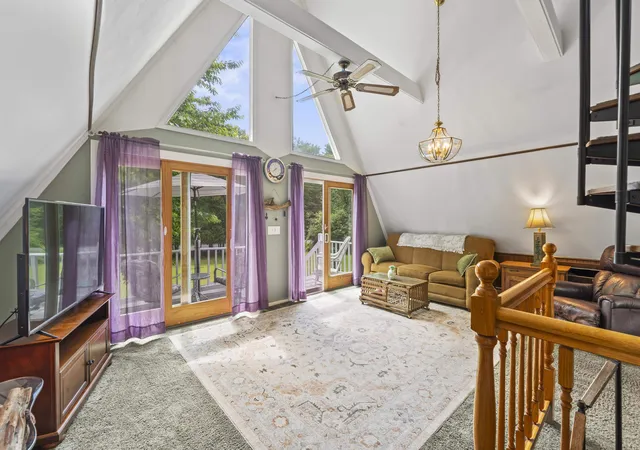 Photo 3 of Single family home for sale at 19 North Rd, North Hampton, NH 03862 | MLS# 5101606 | Listing updated on 2026-07-28