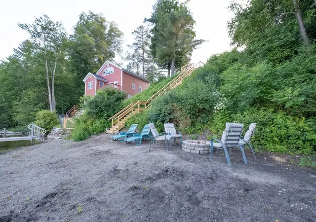 Photo 2 of Single family home for sale at 422 Billings Pt, Newport, VT 05855 | MLS# 5101608 | Listing updated on 2026-08-25