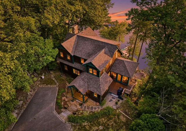 Photo 3 of Single family home for sale at 7 Bay Point Ln, Sunapee, NH 03782 | MLS# 5101626 | Listing updated on 2026-08-21