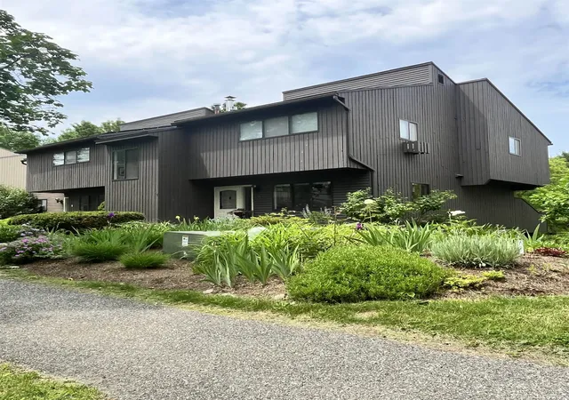 Photo 1 of Condo for sale at 5 Lexington Green, South Burlington, VT 05403 | MLS# 5101638 | Listing updated on 2026-08-04