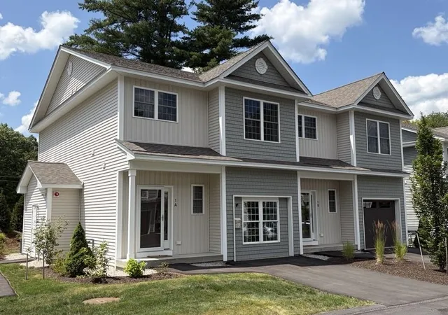 1st image of 1a Dearborn Cir, Goffstown, NH 03045 | MLS# 5101640