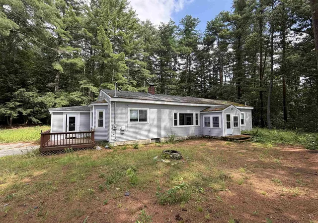 Photo 2 of Single family home for sale at 301 Webster St, Hudson, NH 03051 | MLS# 5101663 | Listing updated on 2026-08-31