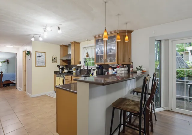 Photo 1 of Single family home for sale at 21 Shelburne Rd, Nashua, NH 03063 | MLS# 5101686 | Listing updated on 2026-08-20