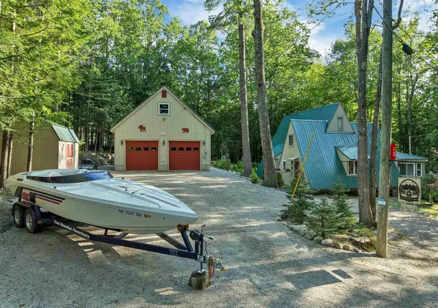 Photo 1 of Single family home for sale at 13 Chestnut Ln, Madison, NH 03849 | MLS# 5101702 | Listing updated on 2026-09-01