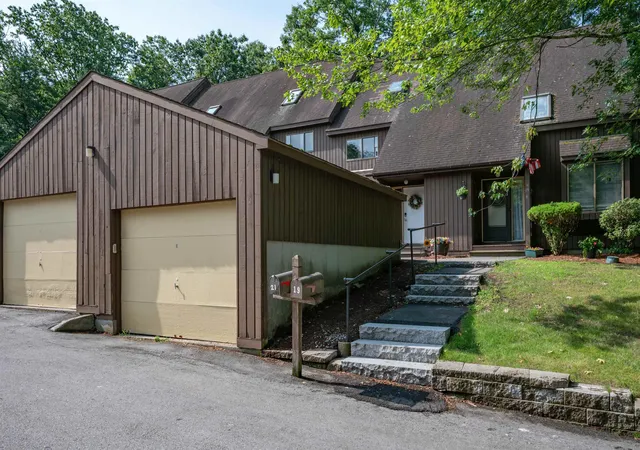 Townhouse for sale at 21 Silverton Dr, Nashua, NH 03062 | MLS# 5101718