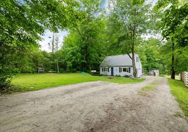 Photo 4 of Single family home for sale at 2083 Bartlett Hill Rd, Jeffersonville, VT 05464 | MLS# 5101724 | Listing updated on 2026-07-30