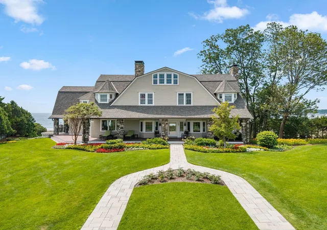 Photo 1 of Single family home for sale at 24 Straws Pt, Rye, NH 03870 | MLS# 5101732 | Listing updated on 2026-08-24