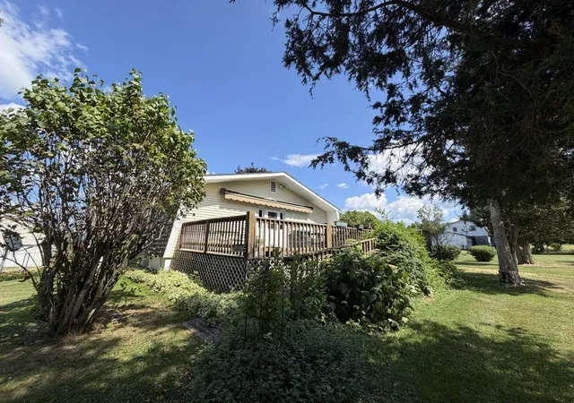Photo 2 of Single family home for sale at 1301 Pearson Rd, New Haven, VT 05472 | MLS# 5101747 | Listing updated on 2026-08-17