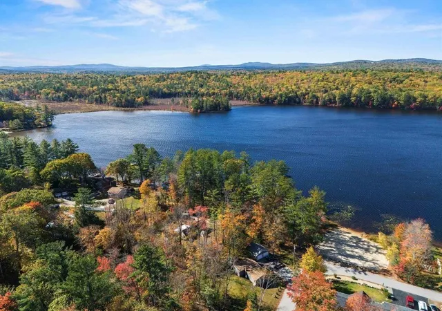 4th image of 16 Gorham Dr, Dunbarton, NH 03046 | MLS# 5101758