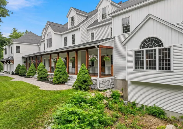 Photo 3 of Mansion for sale at 9 Storybrook Ln, Amherst, NH 03031 | MLS# 5101772 | Listing updated on 2026-07-31