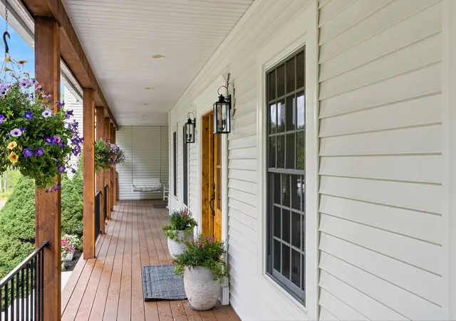 Photo 4 of Single family home for sale at 9 Storybrook Ln, Amherst, NH 03031 | MLS# 5101772 | Listing updated on 2026-07-31