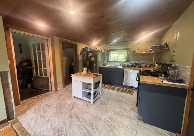 Photo 3 of Single family home for sale at 711 Northfield Rd, Roxbury, VT 05669 | MLS# 5101779 | Listing updated on 2026-08-04