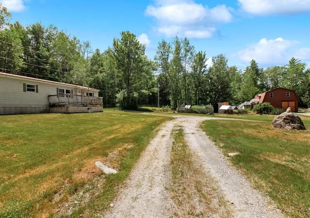 Photo 2 of Single family home for sale at 371 373 East Mountain Rd, Newport, NH 03773 | MLS# 5101787 | Listing updated on 2026-09-05