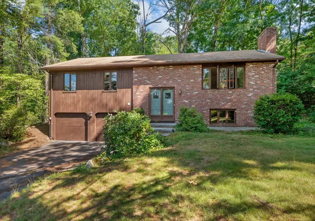 Photo 1 of Sale Pending at 312 Walnut Hill Ave, Manchester, NH 03104 | MLS# 5101799 | Listing updated on 2026-07-30