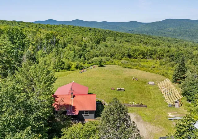 Photo 3 of Single family home for sale at 1290 Beaver Meadow Rd, Roxbury, VT 05669 | MLS# 5101827 | Listing updated on 2026-09-15