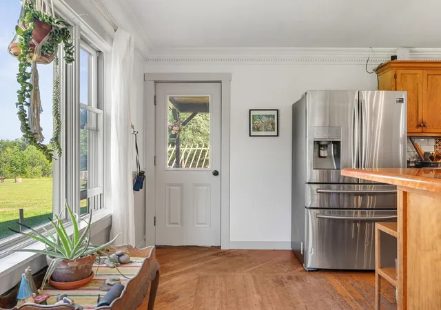 Photo 4 of Single family home for sale at 1290 Beaver Meadow Rd, Roxbury, VT 05669 | MLS# 5101827 | Listing updated on 2026-09-15