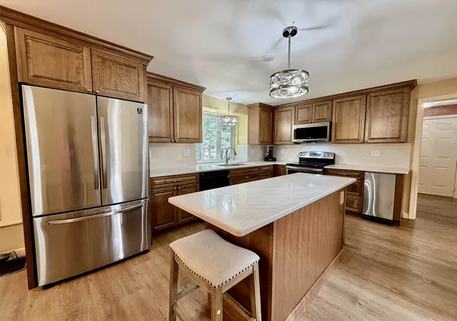 Photo 3 of Single family home for sale at 35 Cherrywood Dr, Dover, NH 03820 | MLS# 5101864 | Listing updated on 2026-09-15