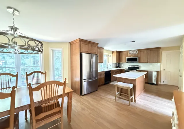 Photo 4 of Single family home for sale at 35 Cherrywood Dr, Dover, NH 03820 | MLS# 5101864 | Listing updated on 2026-09-15