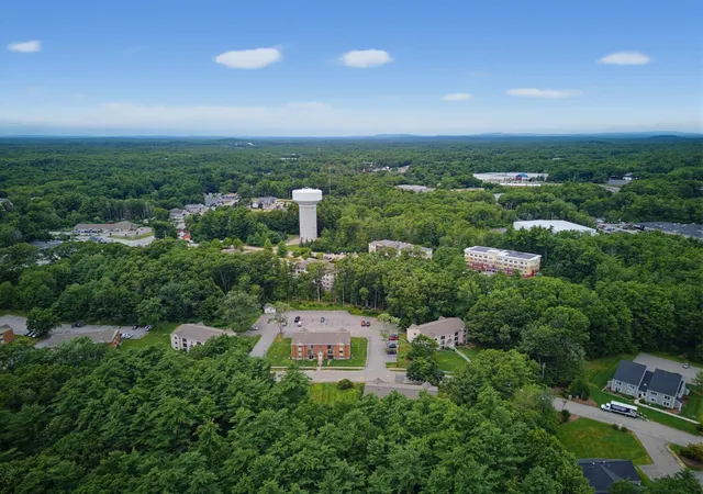 Photo 4 of Condo for sale at 5 Brookside Dr #9, Exeter, NH 03833 | MLS# 5101881 | Listing updated on 2026-09-16
