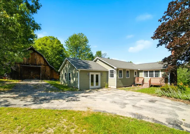 Photo 4 of Single family home for sale at 45 Sunset Hill Rd, Bradford, NH 03221 | MLS# 5101883 | Listing updated on 2026-09-04