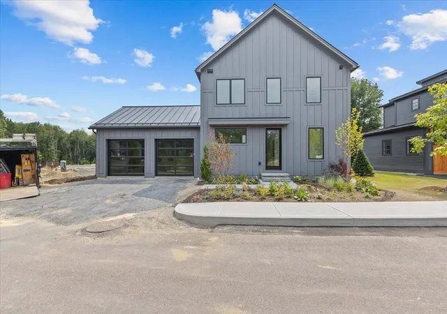 Photo 1 of Sale Pending at 34 River's Edge Ln #3, Stowe, VT 05672 | MLS# 5101893 | Listing updated on 2026-08-04