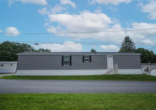 Photo 1 of Manufactured home for sale at 4 4th St #40, Barre, VT 05641 | MLS# 5101910 | Listing updated on 2026-09-16