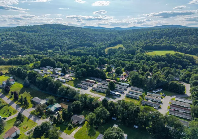 Photo 4 of Manufactured home for sale at 4 4Th St #40, Barre, VT 05641 | MLS# 5101910 | Listing updated on 2026-09-16