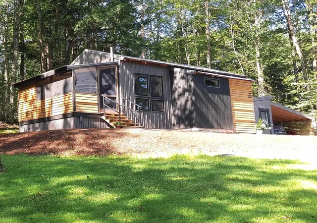 Photo 1 of Single family home for sale at 572 Roberts Rd, Springfield, VT 05156 | MLS# 5101922 | Listing updated on 2026-09-16