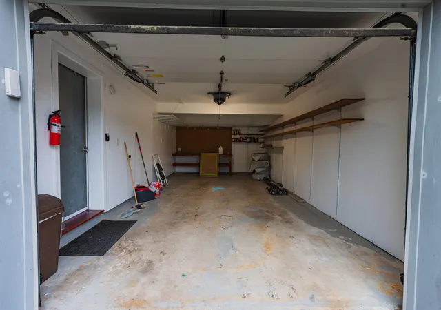 40th image of 5 Tsienneto Rd #5, Derry, NH 03038 | MLS# 5101964