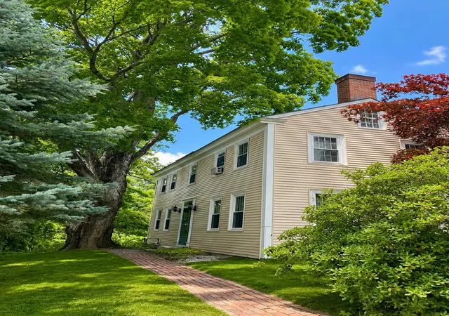 Photo 3 of Single family home for sale at 240 Mountain Rd, Concord, NH 03301 | MLS# 5101965 | Listing updated on 2026-09-10