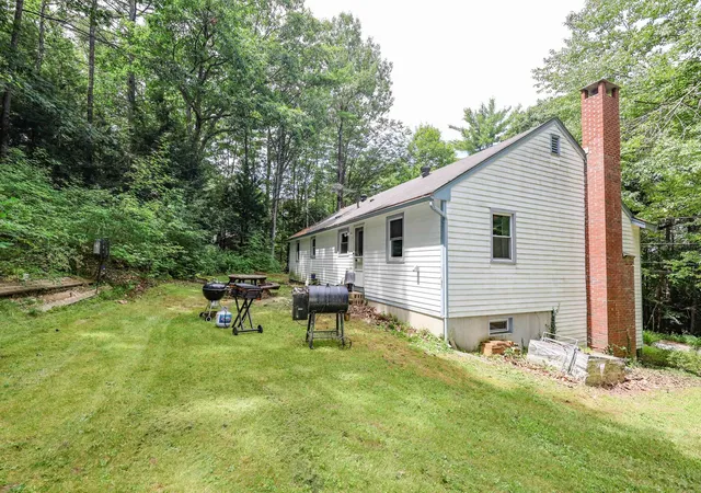 Photo 2 of Single family home for sale at 113 Currier Ave, Peterborough, NH 03458 | MLS# 5101973 | Listing updated on 2026-07-30
