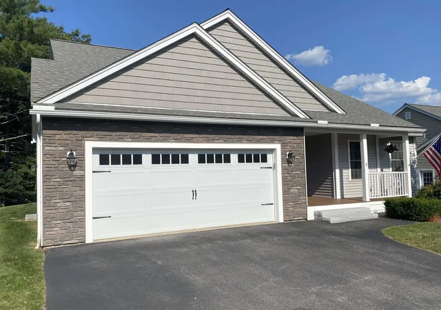 2nd image of 2 Club House Wy, Amherst, NH 03031 | MLS# 5102008