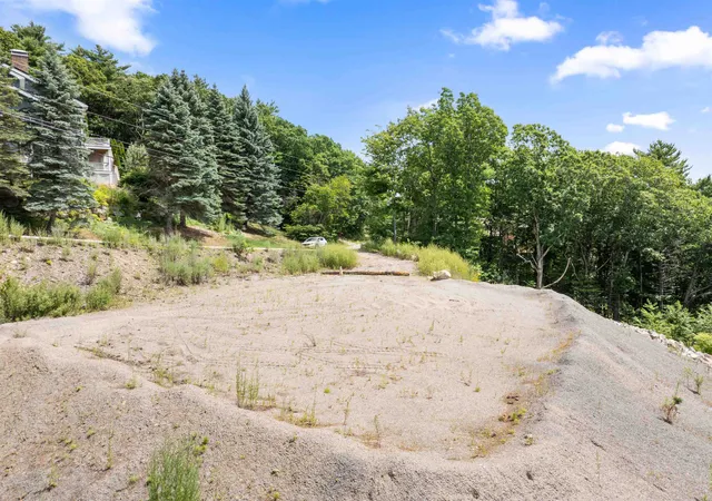 5th image of 40 Foxglove Rd, Gilford, NH 03249 | MLS# 5102011