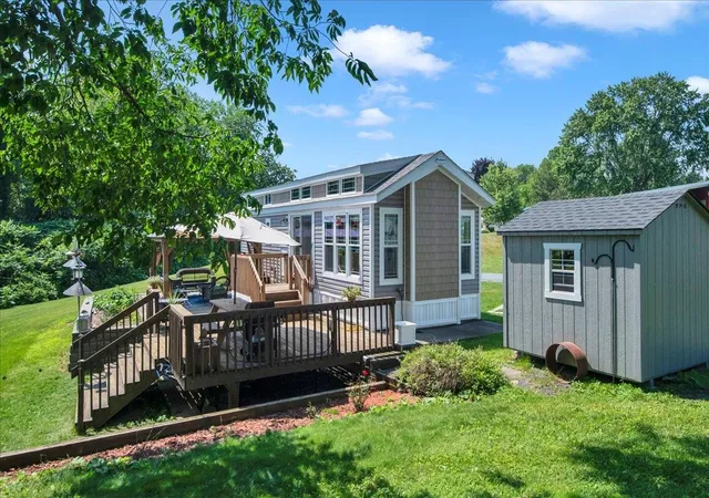 Photo 3 of Manufactured home for sale at 36 Island Cir, South Hero, VT 05486 | MLS# 5102018 | Listing updated on 2026-09-11