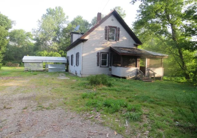 2nd image of 81 Water St, Lancaster, NH 03584 | MLS# 5102019