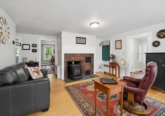 4th image of 708 Cross Country Rd, Pembroke, NH 03275 | MLS# 5102020