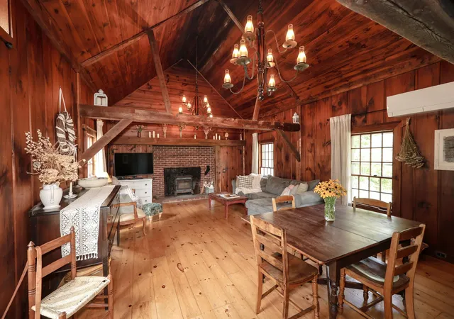 Photo 2 of Single family home for sale at 558 East Deering Rd, Deering, NH 03244 | MLS# 5102023 | Listing updated on 2026-08-04