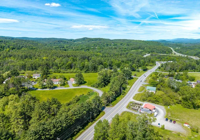Photo 2 of Townhouse for sale at 40 Norwich Mdw #10, Norwich, VT 05055 | MLS# 5102026 | Listing updated on 2026-09-14