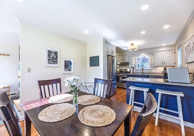 Photo 4 of Townhouse for sale at 40 Norwich Mdw #10, Norwich, VT 05055 | MLS# 5102026 | Listing updated on 2026-09-14