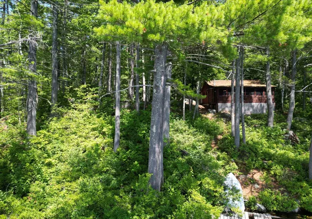 Photo 3 of Single family home for sale at 192 County Rd, Hillsborough, NH 03244 | MLS# 5102033 | Listing updated on 2026-08-04