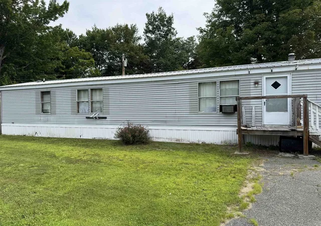 Photo 1 of Manufactured home for sale at 158 Oakwood Dr, Hyde Park, VT 05655 | MLS# 5102035 | Listing updated on 2026-08-24