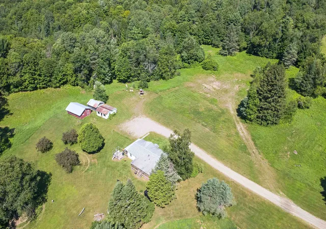 Photo 3 of Single family home for sale at 845 Mcgoff Hl, Lyndonville, VT 05851 | MLS# 5102061 | Listing updated on 2026-07-30