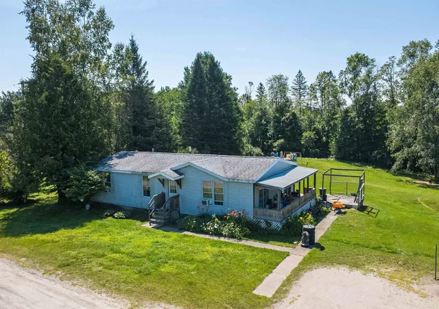 Photo 4 of Single family home for sale at 845 Mcgoff Hl, Lyndonville, VT 05851 | MLS# 5102061 | Listing updated on 2026-07-30