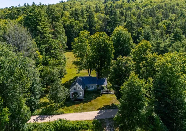 Single family home for sale at 877 Lead Mine Rd, Madison, NH 03849 | MLS# 5102067
